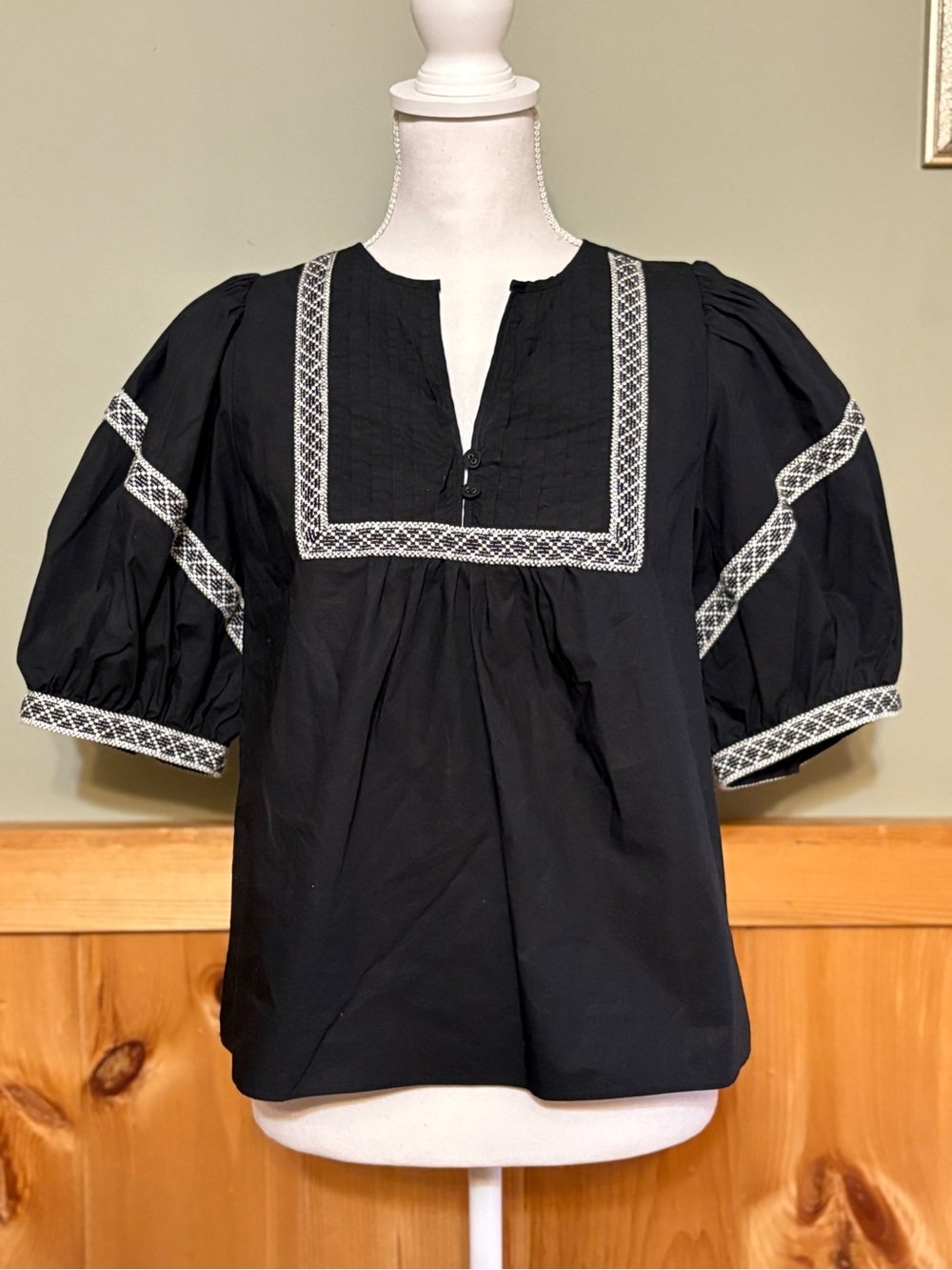 Marie Oliver Black Embroidered Puff Sleeve Cotton Blouse Boho Peasant Top Size M